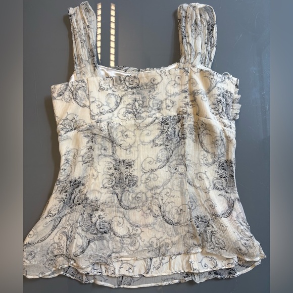 White House Black Market Romantic Silk Sleeveless Flowy Tank Top size Small - Picture 4 of 9